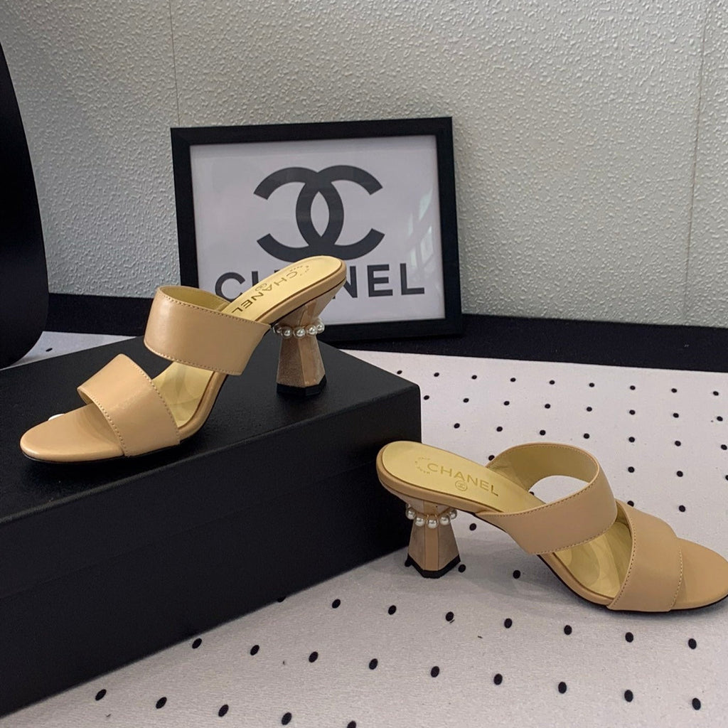 CHANEL MULES cream LAMBSKIN
