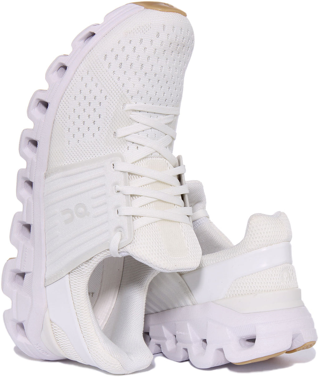 On Running Cloudswift In White For Men